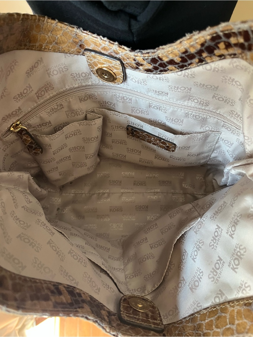 Michael Kors Tan Brown Python-Print Shoulder Bag with Gold Chain Handles - Picture 4 of 4